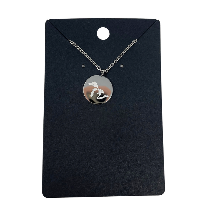 Embrace the spirit of the Great Lakes and carry a piece of their splendor with you every day!
Materials: Stainless steel
20mm round charm necklace.
Hypoallergenic