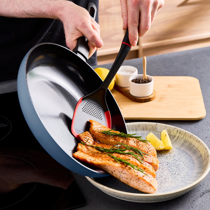 28cm and 20cm Recycled Aluminium Frying Pan Set - Blue