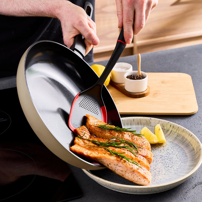 28cm and 20cm Recycled Aluminium Frying Pan Set - Cream
