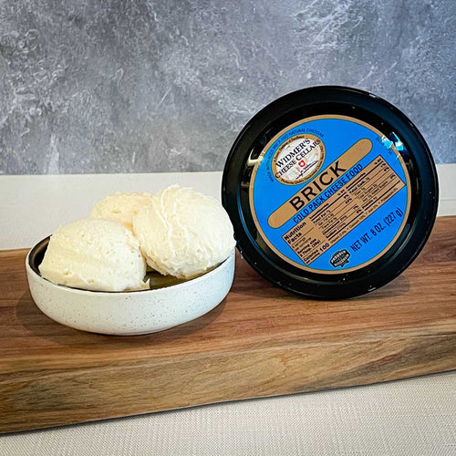 (8OZ) AGED BRICK SPREAD / Widmer's Cheese Cellars / Past. Cow / Fresh