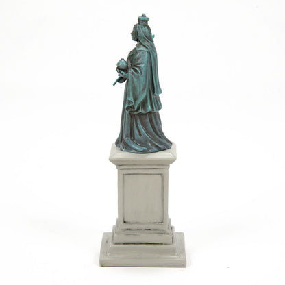 A Monument For Her Majesty