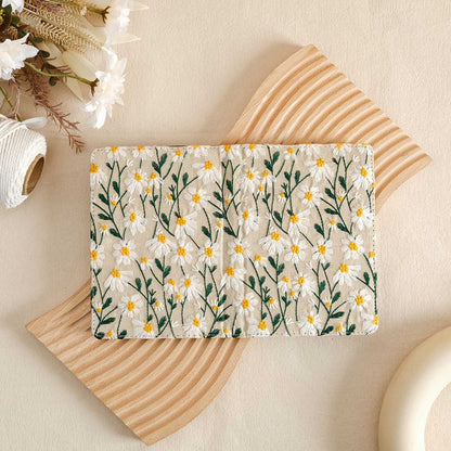Embroidered Daisy Kindle Case - White