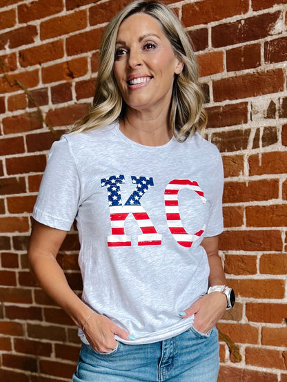 Flag Distressed KC Graphic Tee, Ash Grey