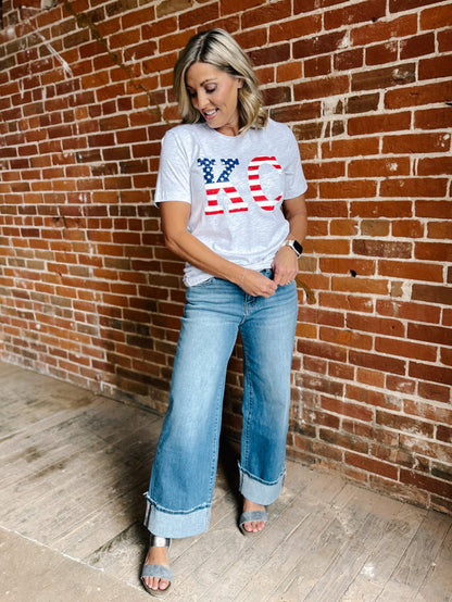 Flag Distressed KC Graphic Tee, Ash Grey