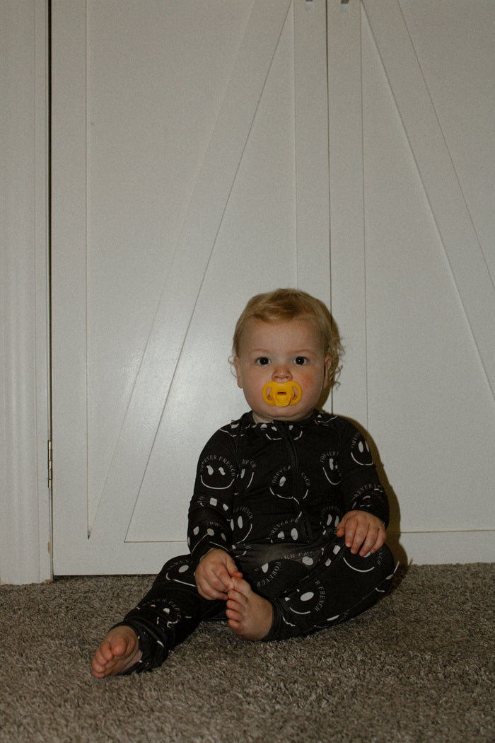 Forever French Baby Bamboo Zip Pajamas, Charcoal & White ff Smile