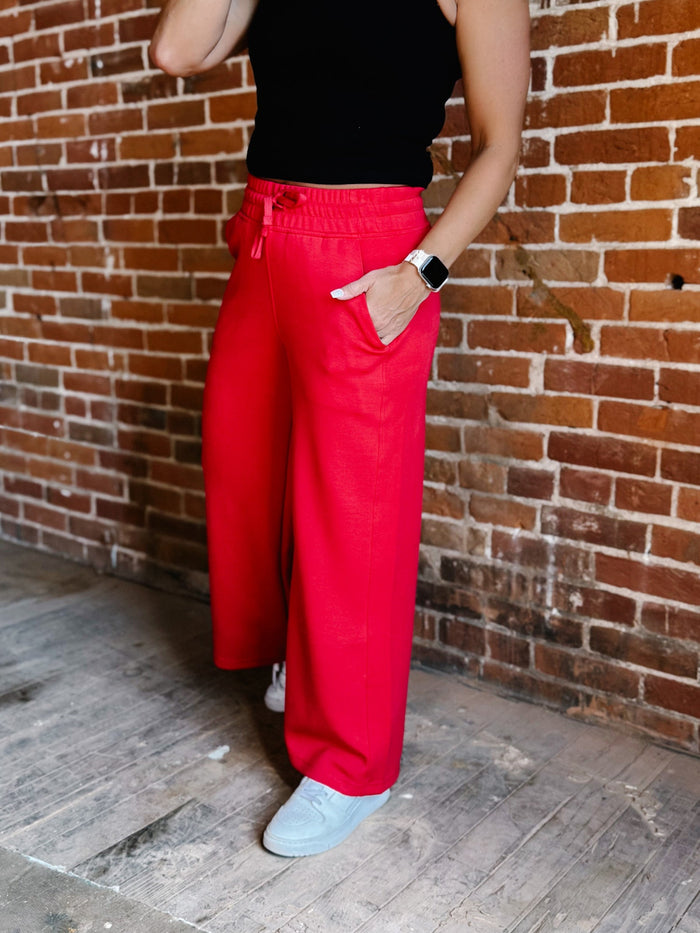 Off Duty Chic Cropped Pant, Red