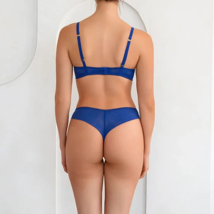 Parisienne Tanga