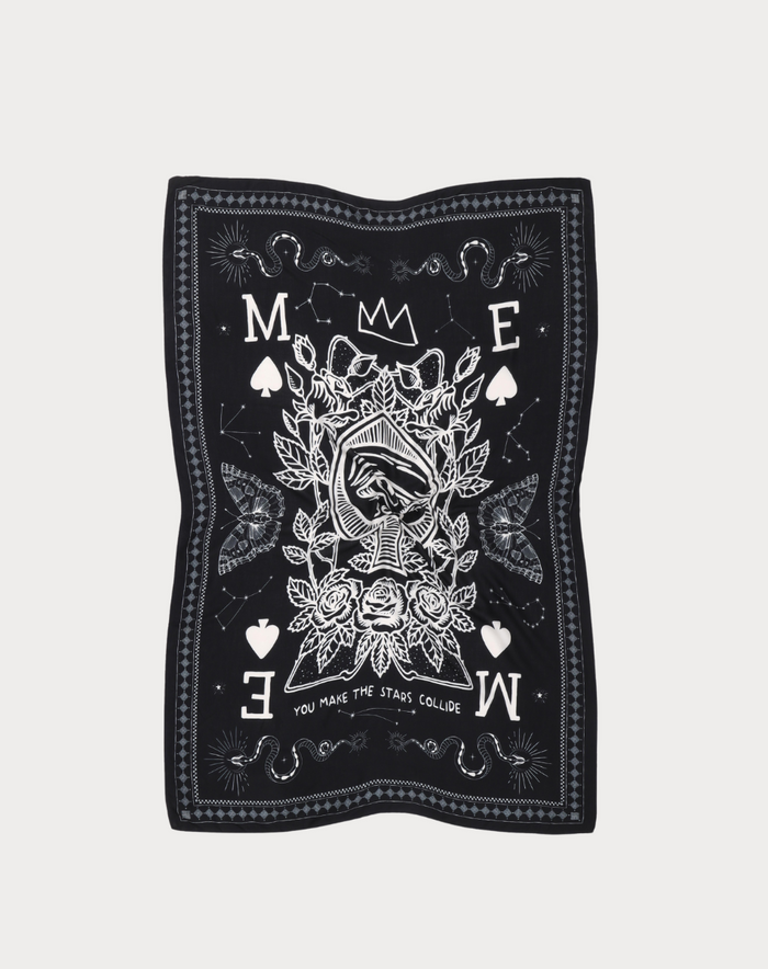 River Scarf Black Magic