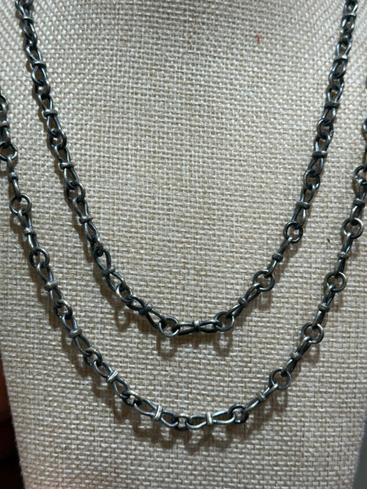 Textured Loop Chain Necklace
