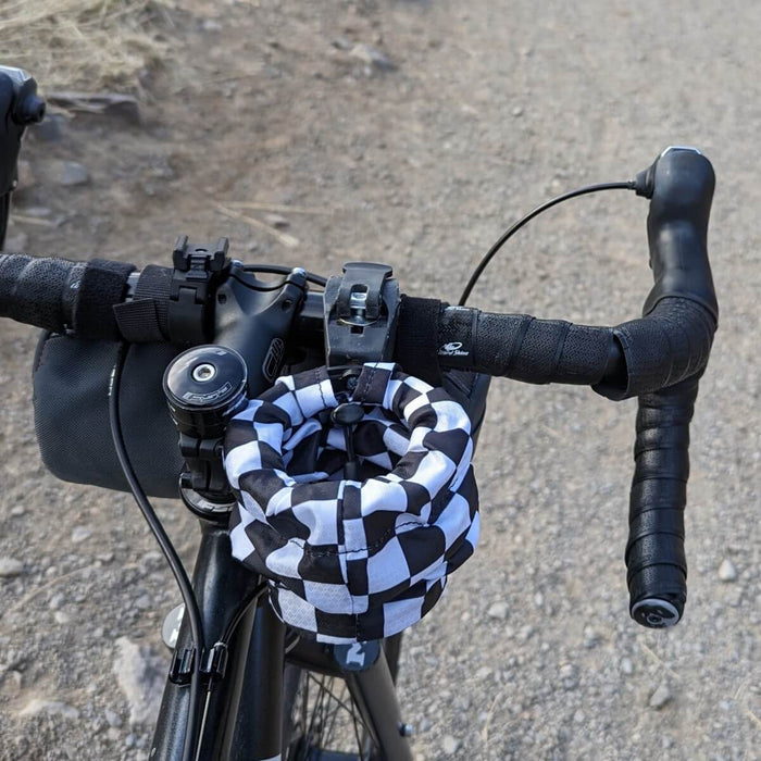 empty two tone cup holder on gravel bike