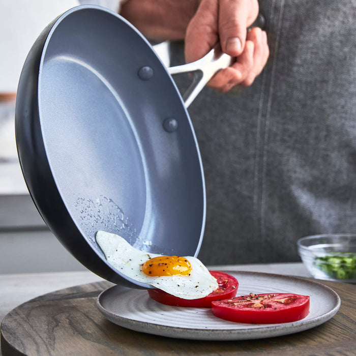 CC002678-001 - Valencia Pro FRYING PAN, DARK GREY - 26CM - Product Image 2