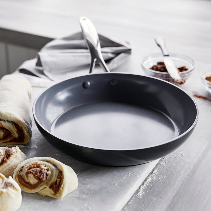 CC002678-001 - Valencia Pro FRYING PAN, DARK GREY - 26CM - Product Image 3